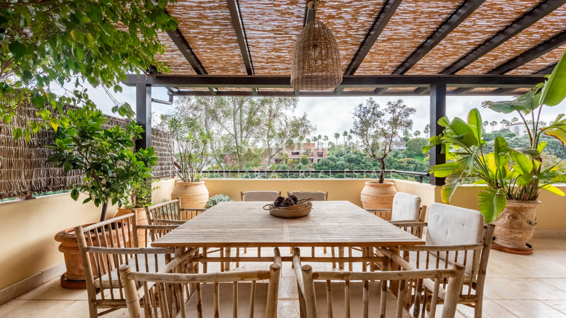 Elegantes Penthouse in Valgrande, unmittelbarer Nähe zum Royal Golf Club Valderrama