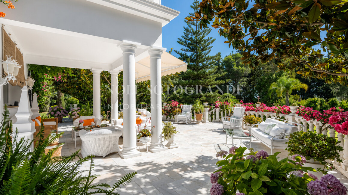 Villa Safira im georgianischen Stil zu verkaufen, Sotogrande Alto
