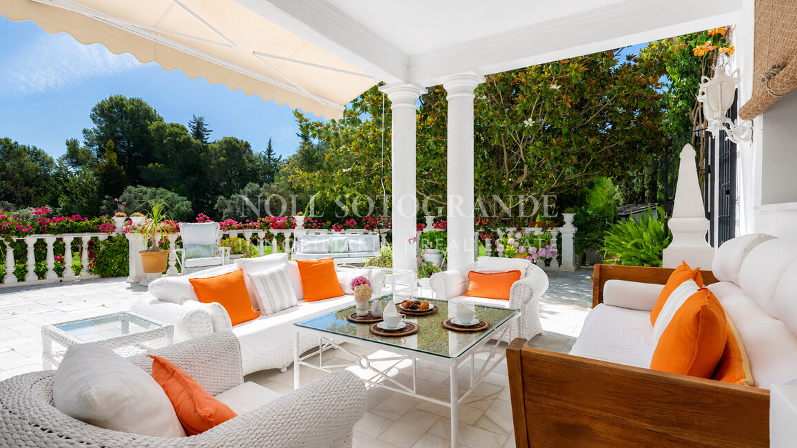 Villa Safira im georgianischen Stil zu verkaufen, Sotogrande Alto