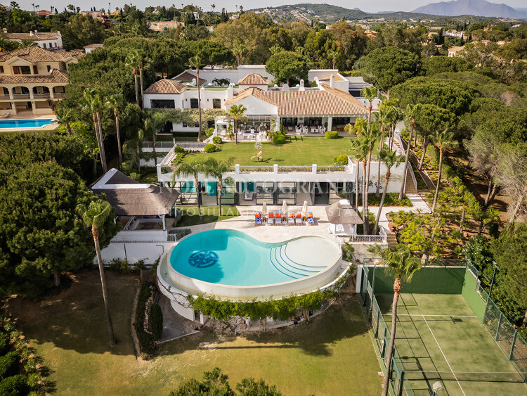Cortijo El Olivo – Andalusian Masterpiece with Golf Views in Sotogrande Alto