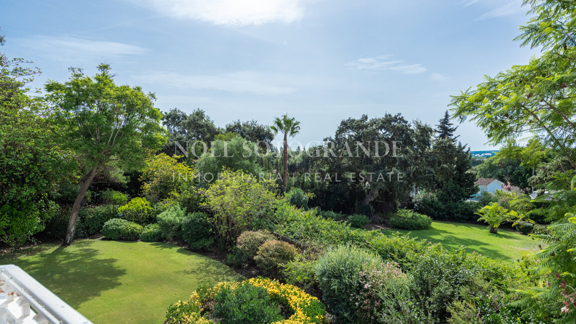 Villa Eucalyptus Bloom - Sotogrande Alto, Charmante traditionelle Villa zu verkaufen
