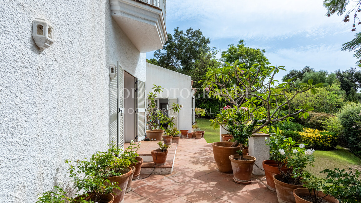 Villa Eucalyptus Bloom - Sotogrande Alto, Charmante traditionelle Villa zu verkaufen