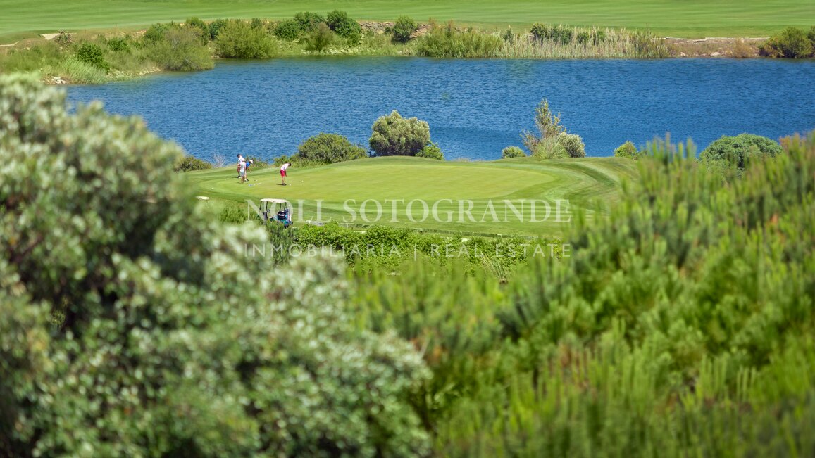 Villa Margarita - Elegante Villa mit sieben Schlafzimmern und atemberaubendem Meerblick in Sotogrande