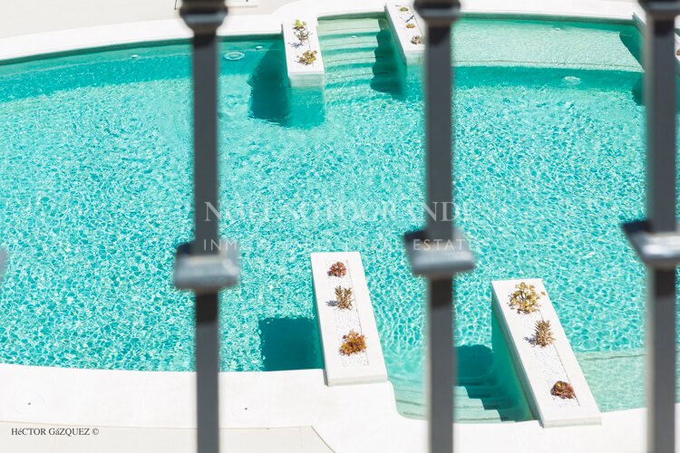 Villa Margarita - Elegante Villa mit sieben Schlafzimmern und atemberaubendem Meerblick in Sotogrande