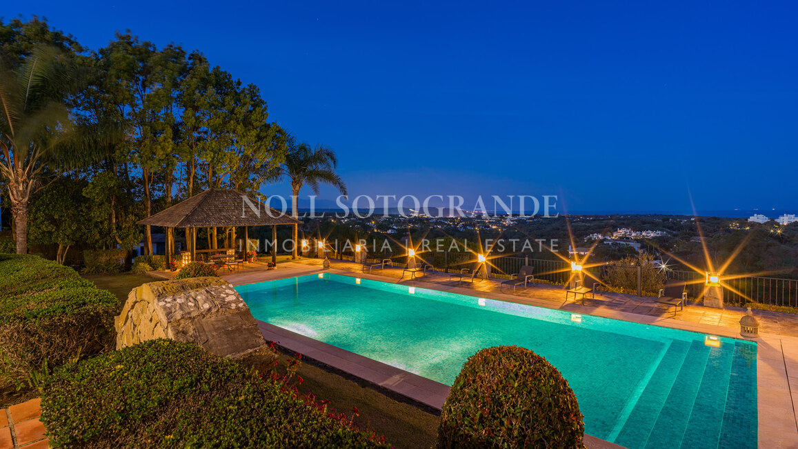 Villa Gaura Bloom - Luxuriöse 6-Schlafzimmer-Villa mit Meerblick in Sotogrande Alto