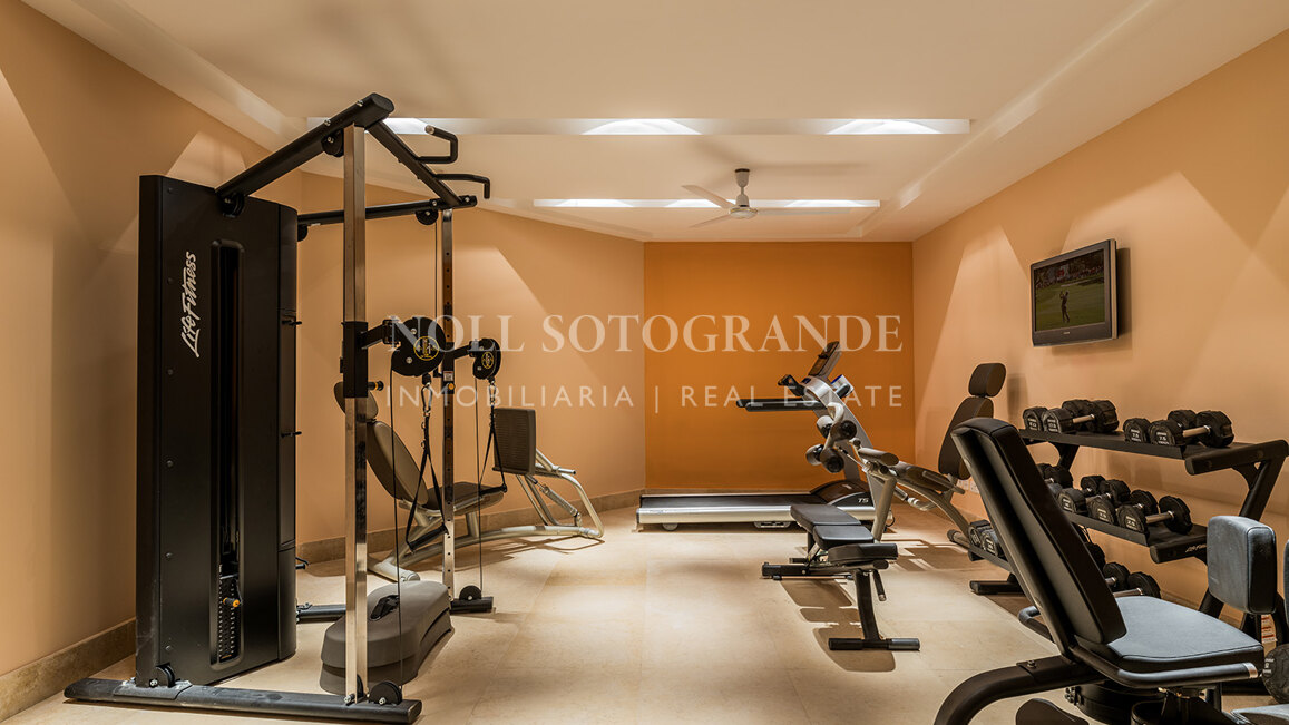 Villa Gaura Bloom - Luxuriöse 6-Schlafzimmer-Villa mit Meerblick in Sotogrande Alto