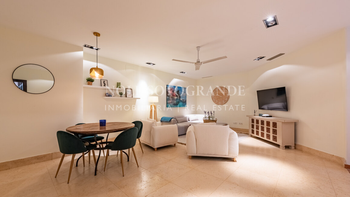 Villa Gaura Bloom - Luxuriöse 6-Schlafzimmer-Villa mit Meerblick in Sotogrande Alto