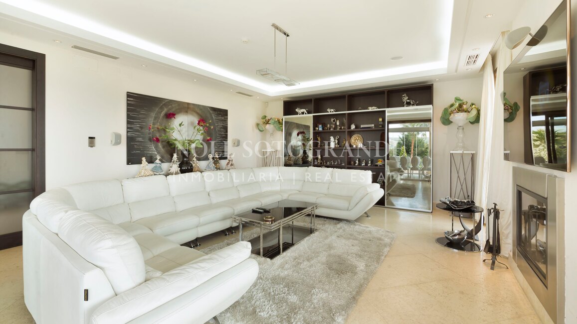 Villa Geranium - Grossartige Villa zum Verkauf mit herrlichem Meerblick Sotogrande.