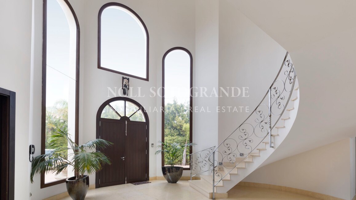 Villa Geranium - Grossartige Villa zum Verkauf mit herrlichem Meerblick Sotogrande.