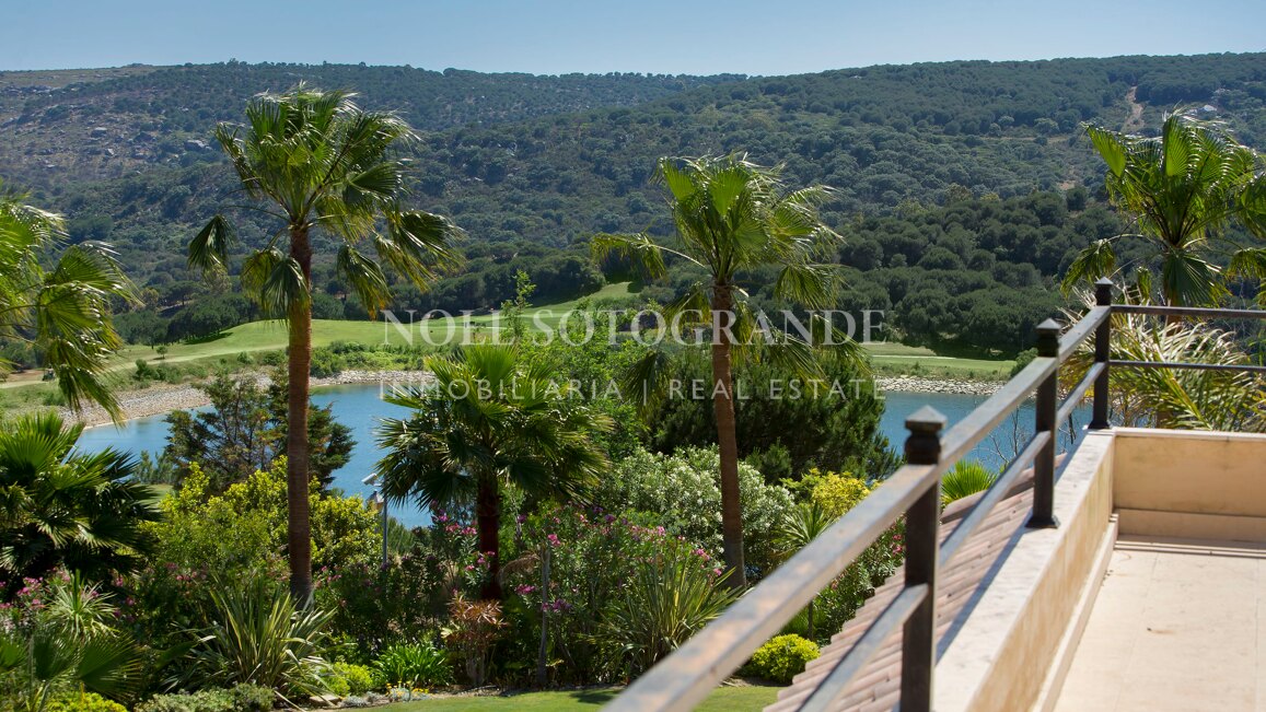 Villa Geranium - Grossartige Villa zum Verkauf mit herrlichem Meerblick Sotogrande.