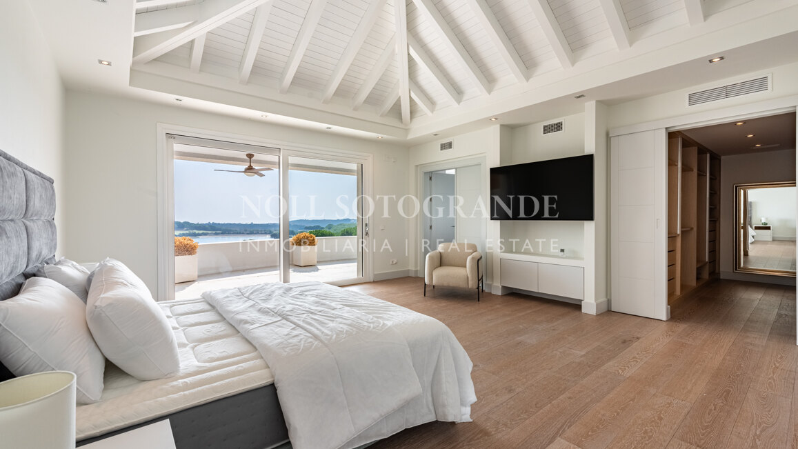 Villa Gentian Blue - Große Familienvilla mit Aussicht zu verkaufen, Sotogrande Alto