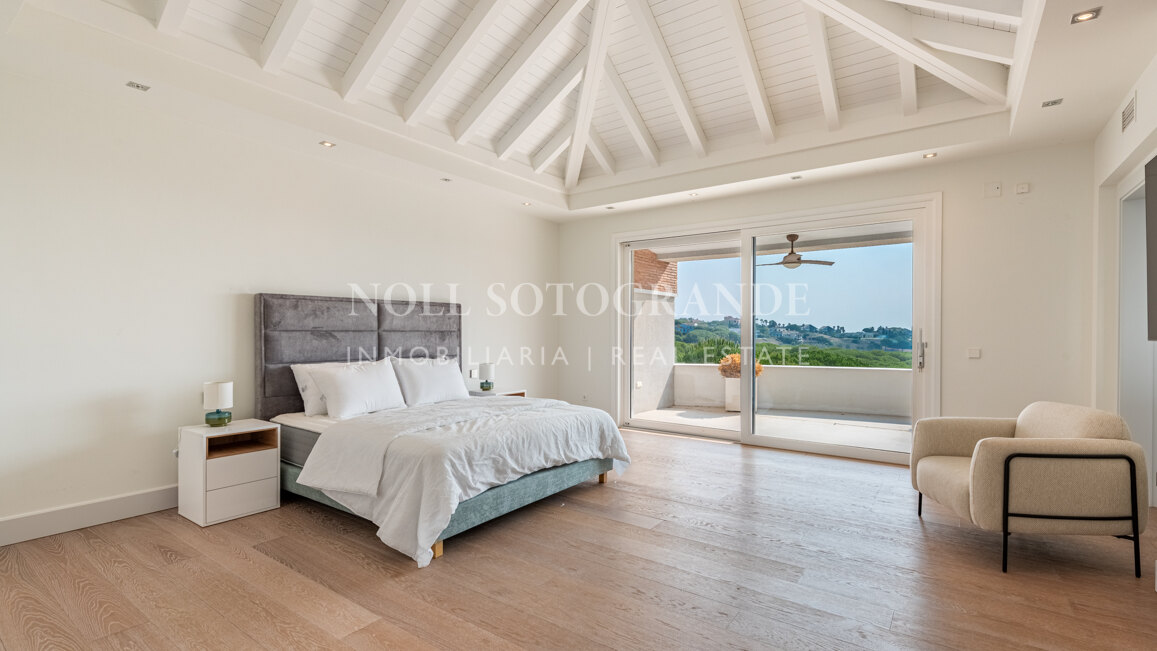 Villa Gentian Blue - Große Familienvilla mit Aussicht zu verkaufen, Sotogrande Alto