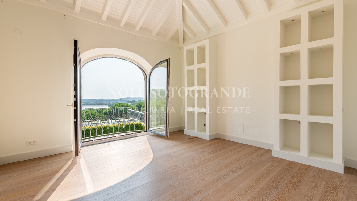 Villa Gentian Blue - Große Familienvilla mit Aussicht zu verkaufen, Sotogrande Alto