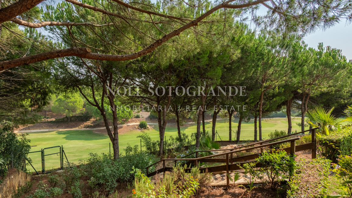 Villa Gentian Blue - Große Familienvilla mit Aussicht zu verkaufen, Sotogrande Alto