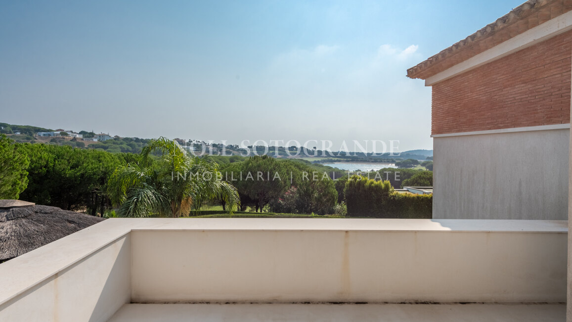Villa Gentian Blue - Große Familienvilla mit Aussicht zu verkaufen, Sotogrande Alto