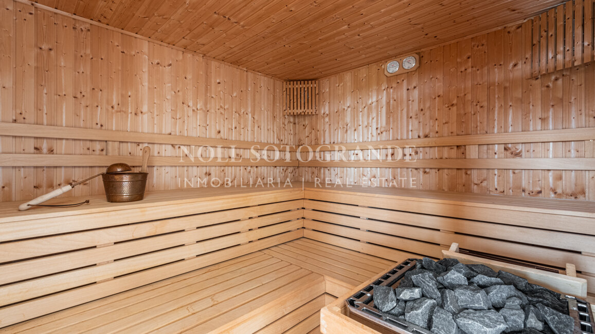 Villa Gentian Blue - Große Familienvilla mit Aussicht zu verkaufen, Sotogrande Alto