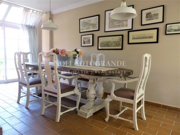 Geräumige Doppelhaushälfte in Sotogrande Costa