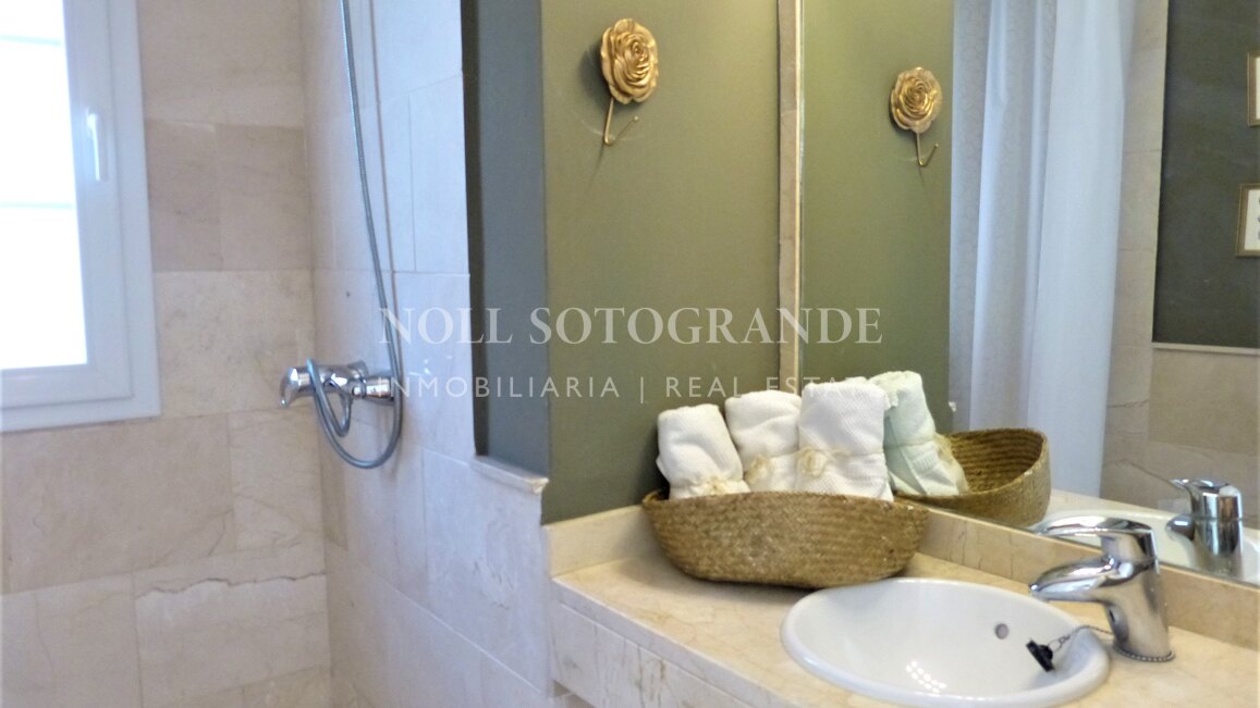 Geräumige Doppelhaushälfte in Sotogrande Costa