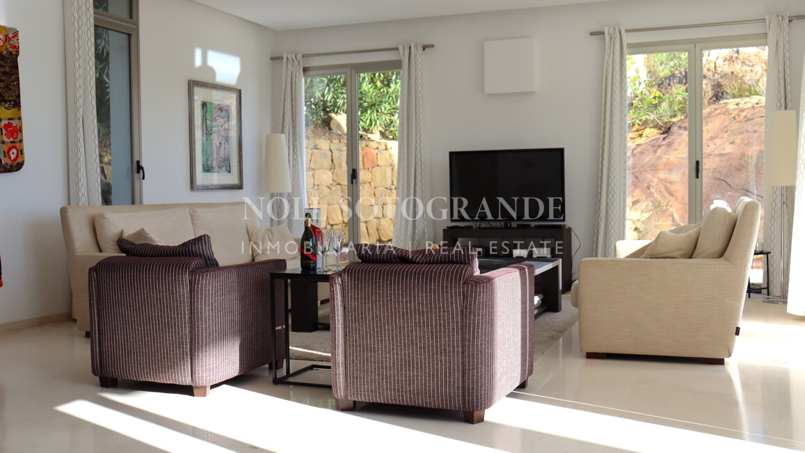 Moderne Villa zur Kurzzeitmiete in Sotogrande Alto