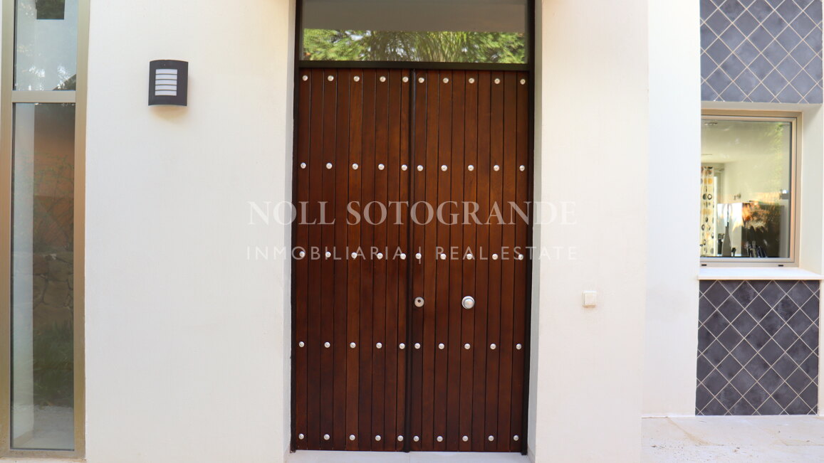 Moderne Villa zur Kurzzeitmiete in Sotogrande Alto