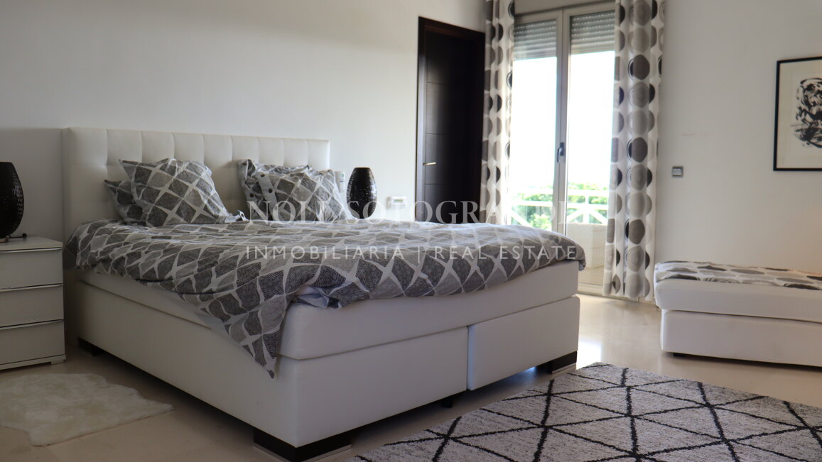 Moderne Villa zur Kurzzeitmiete in Sotogrande Alto