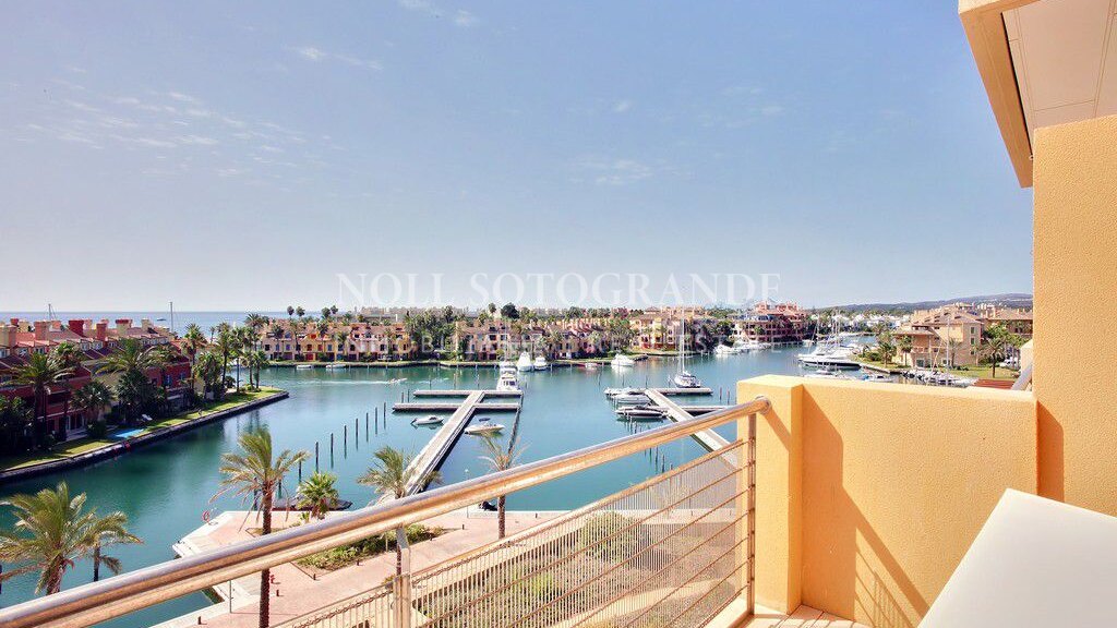 Impresionante apartamento moderno en alquiler Ribera del Marlin, Sotogrande