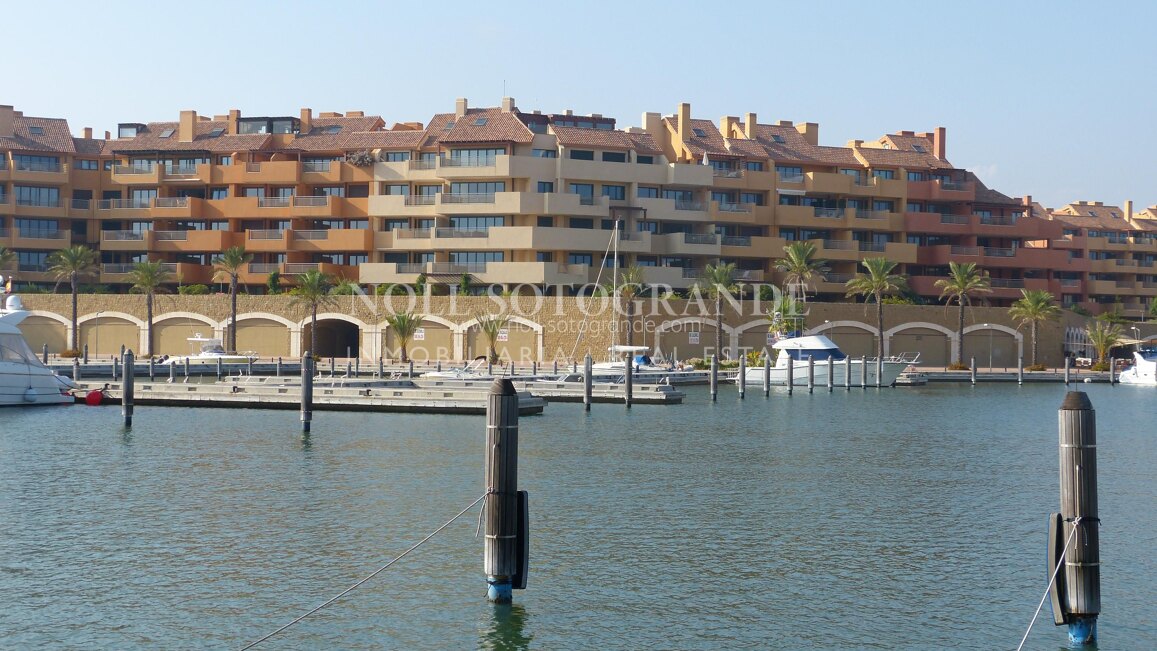 Impresionante apartamento moderno en alquiler Ribera del Marlin, Sotogrande
