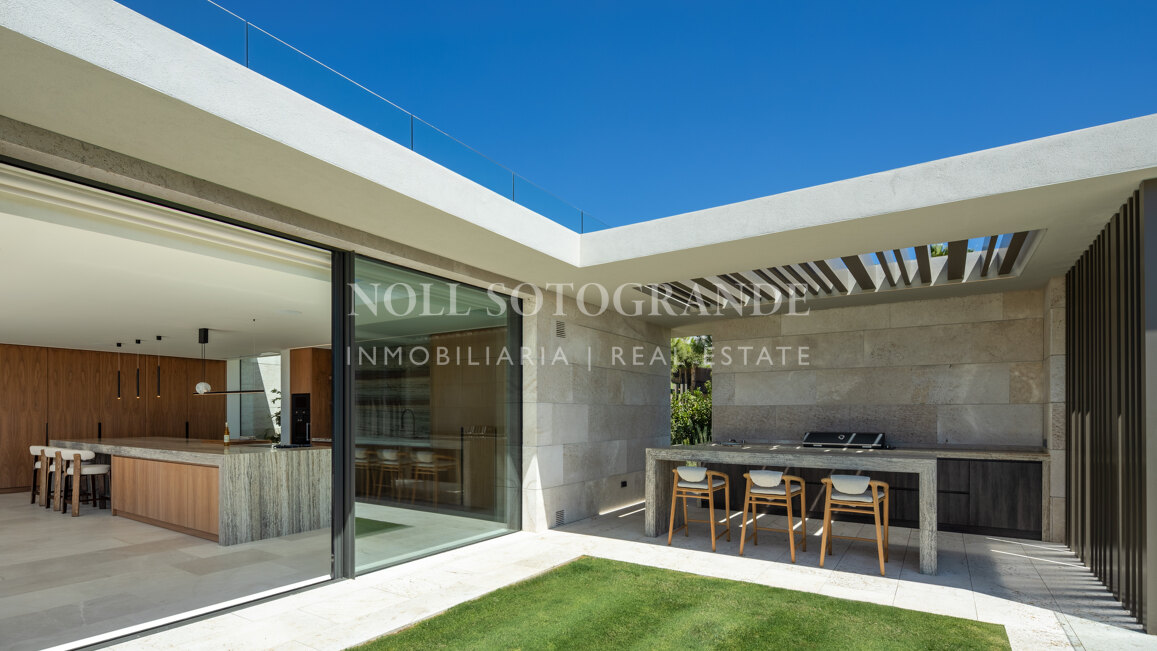 Contemporary Villa for sale La Reserva de Sotogrande.
