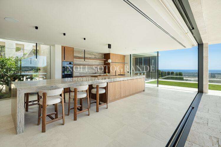 Contemporary Villa for sale La Reserva de Sotogrande.