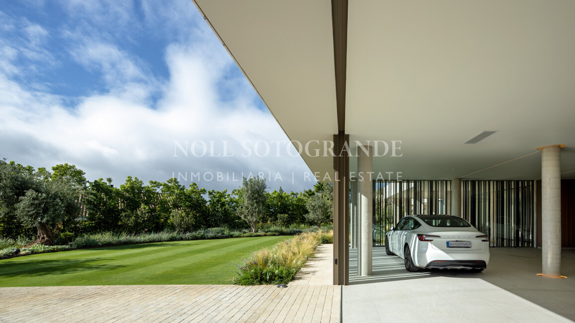 Contemporary Villa for sale La Reserva de Sotogrande.