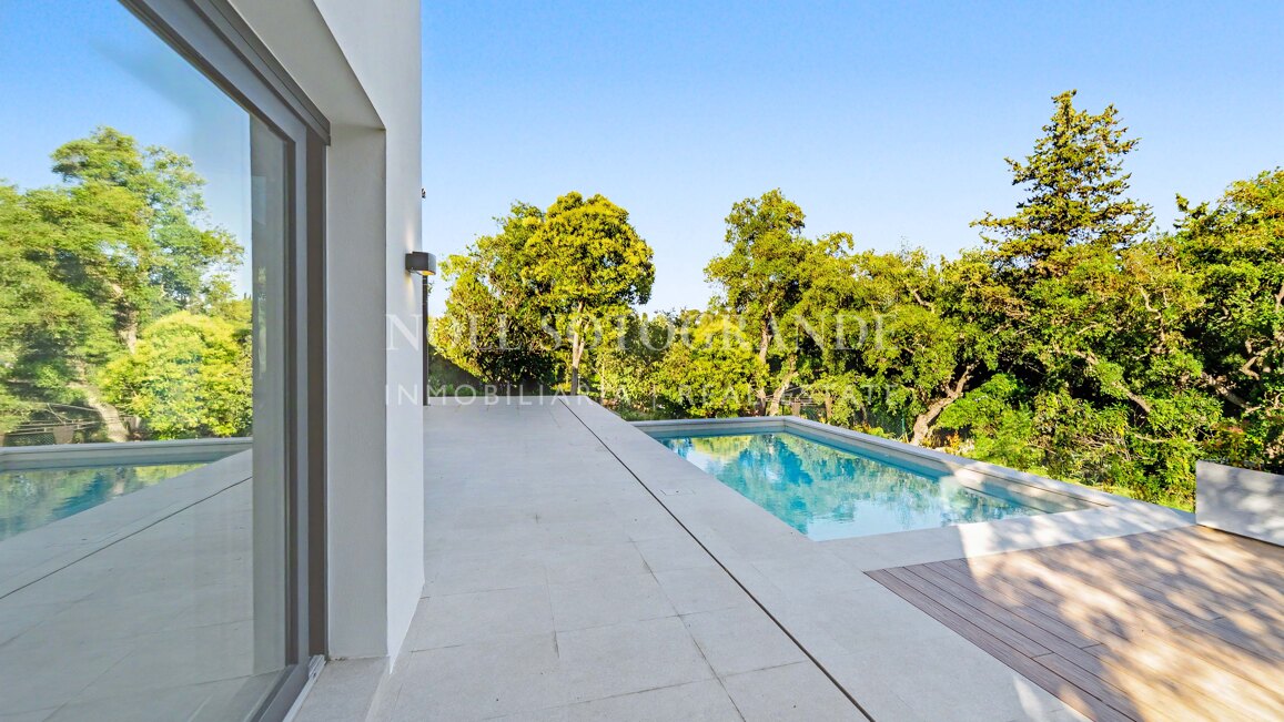 5-Bedroom Villa for Sale in Sotogrande Costa, Private Pool