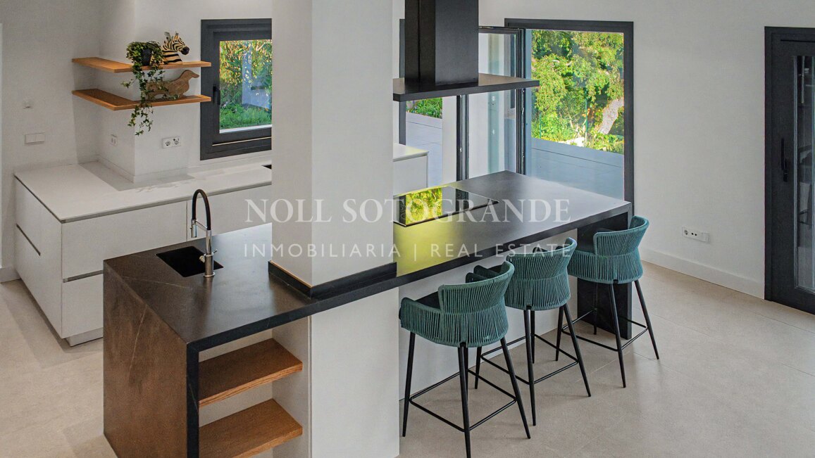 5-Bedroom Villa for Sale in Sotogrande Costa, Private Pool