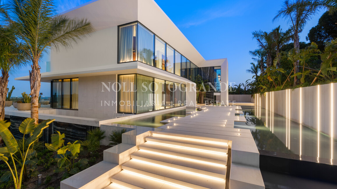 Aussergewöhnliche Designer Villa in La Reserva Sotogrande