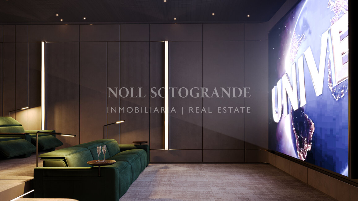 Fully serviced luxury apartments by the beach and walking distance to town