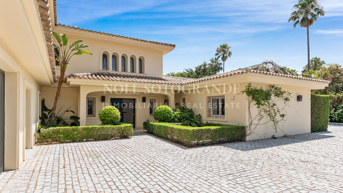 Elegant Modern Andalusian Villa in the Prestigious Kings & Queens Area, Sotogrande Costa