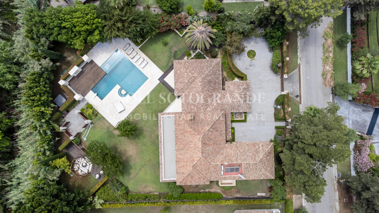 Elegant Andalusian Villa in the Kings & Queens Area, Sotogrande Costa