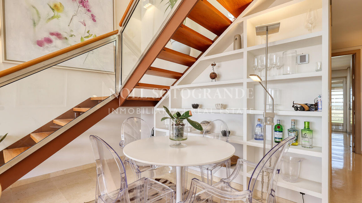 Ático de 2 dormitorios en Ribera del Marlin para larga temporada