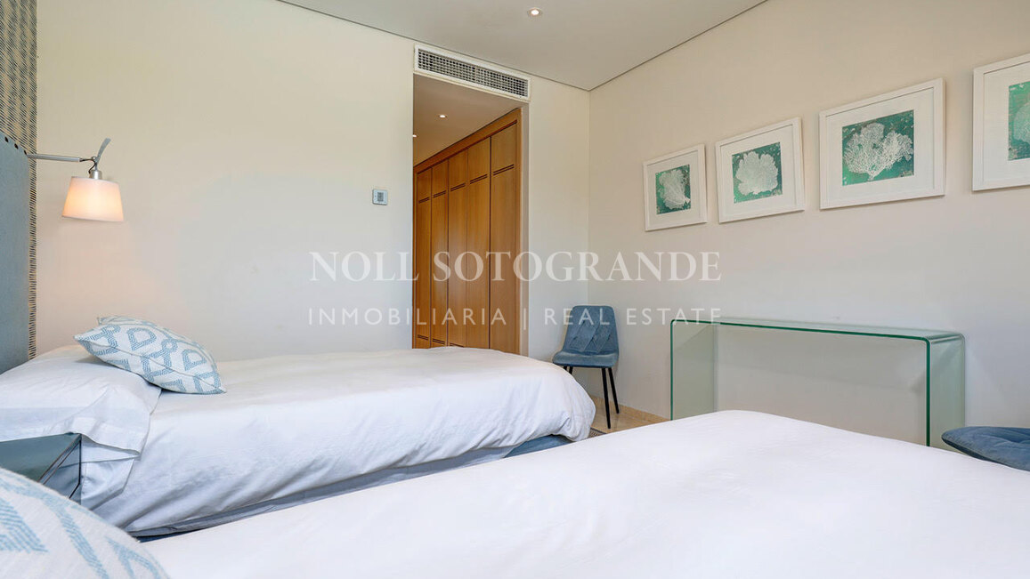 Ático de 2 dormitorios en Ribera del Marlin para larga temporada