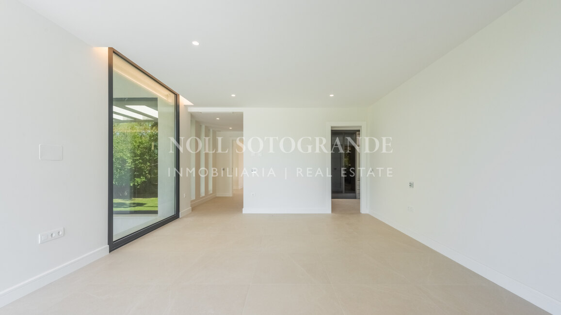 Contemporary unfurnished Villa for Long-Term Rent – Kings & Queens, Sotogrande Costa