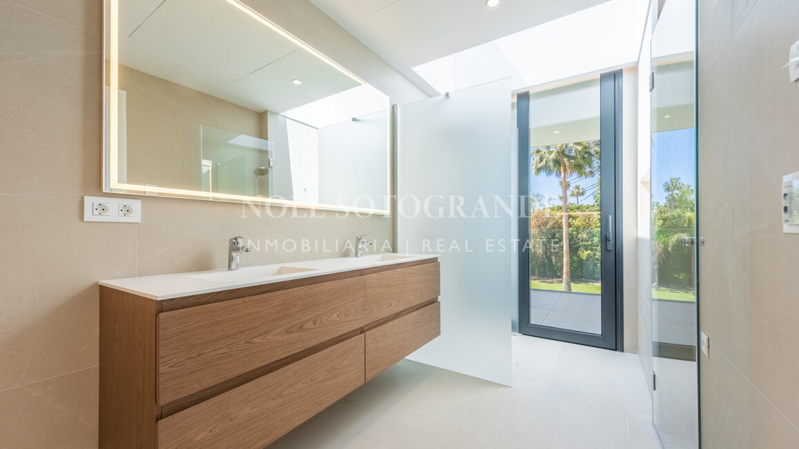 Contemporary unfurnished Villa for Long-Term Rent – Kings & Queens, Sotogrande Costa