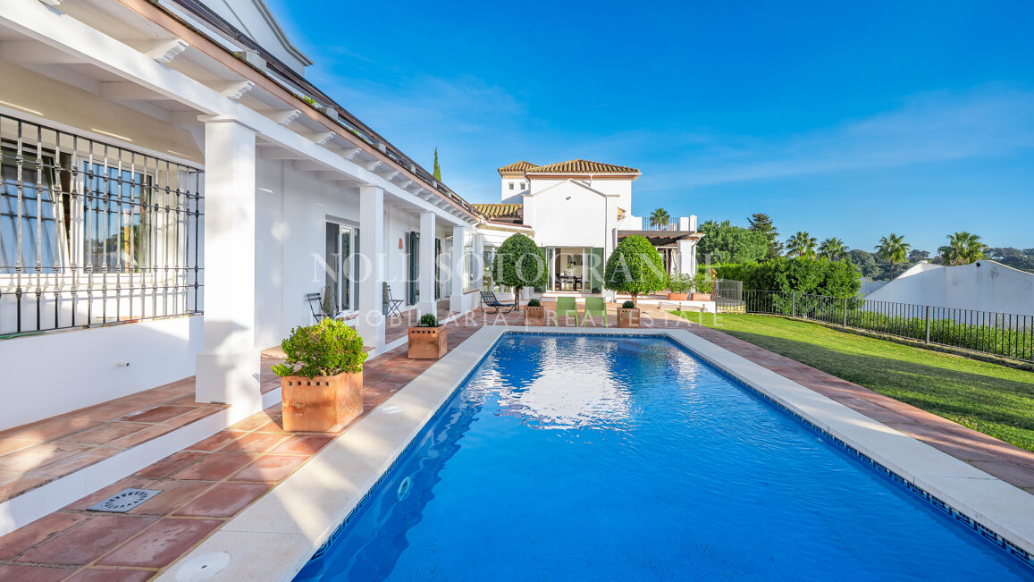 Andalusische Villa in Zone F, Sotogrande Alto, nahe Valderrama