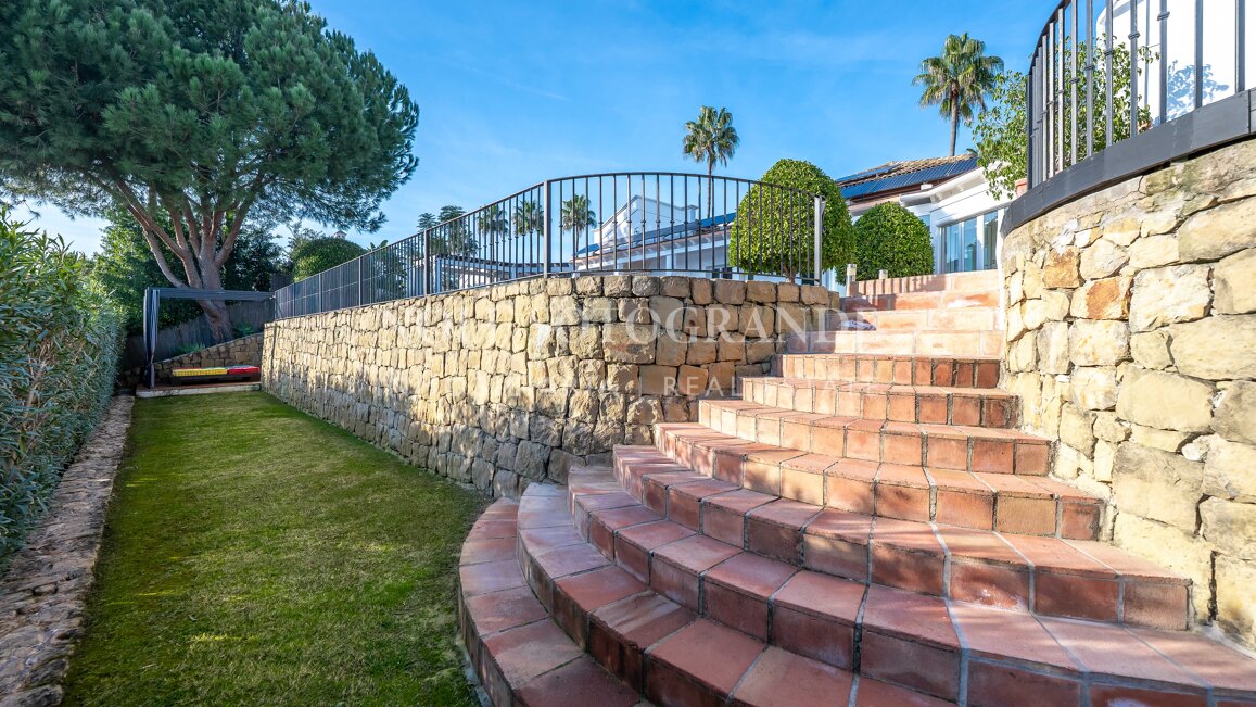 Andalusische Villa in Zone F, Sotogrande Alto, nahe Valderrama