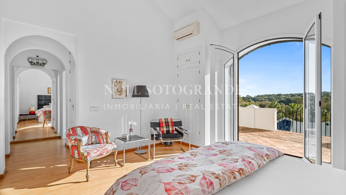 Andalusische Villa in Zone F, Sotogrande Alto, nahe Valderrama