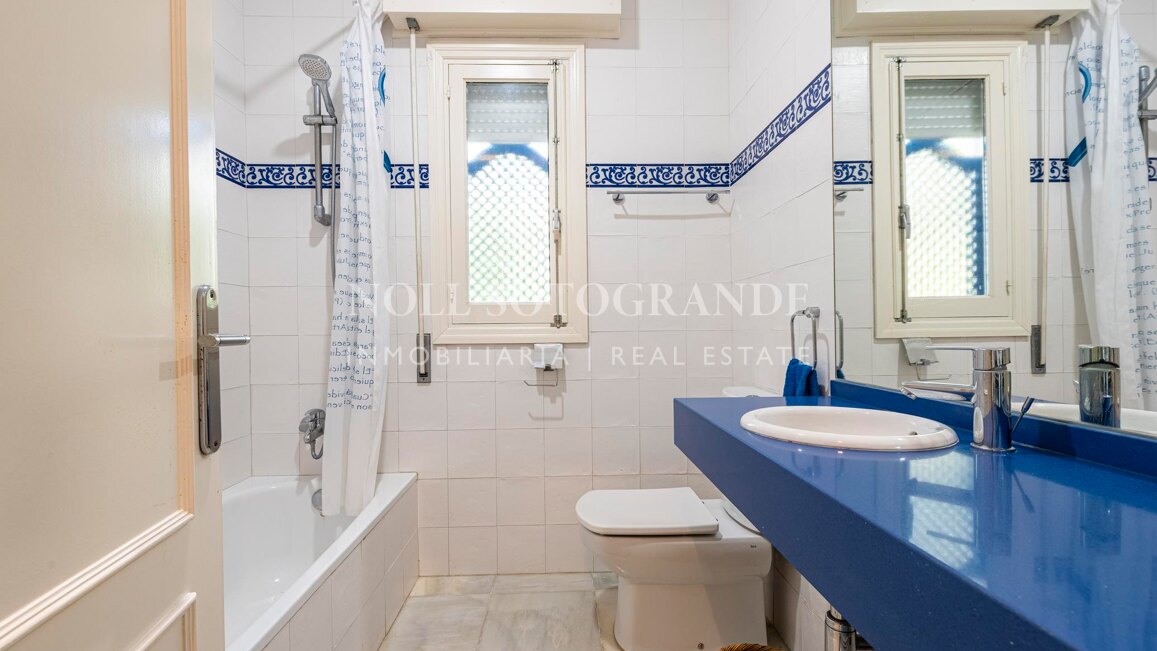 Charming bungalow for sale in the heart of Sotogrande