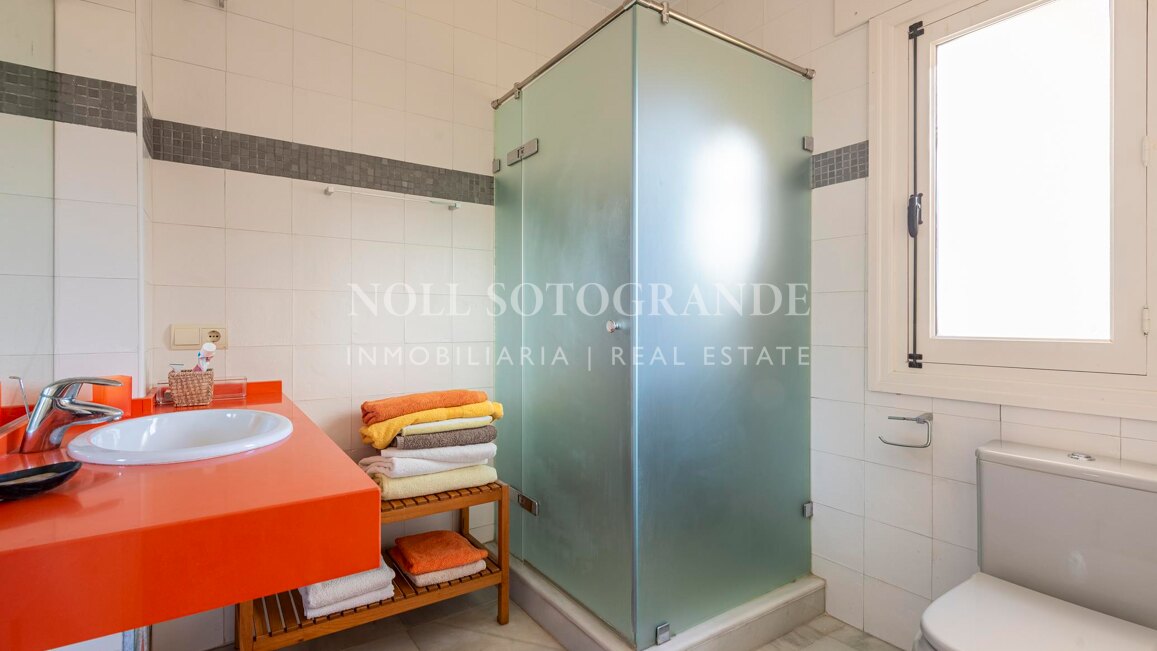 Charming bungalow for sale in the heart of Sotogrande