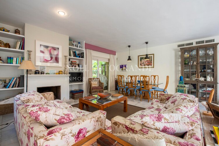 Charming bungalow for sale in the heart of Sotogrande