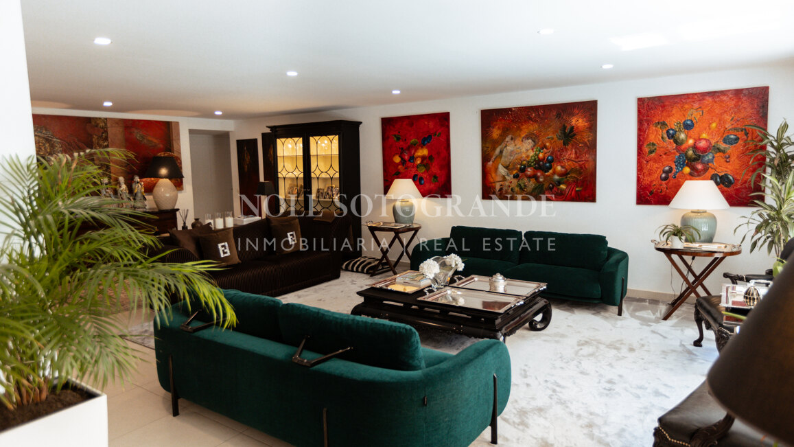 Luxury apartment in excellent location of La Reserva de Sotogrande