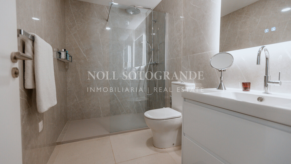 Luxury apartment in excellent location of La Reserva de Sotogrande