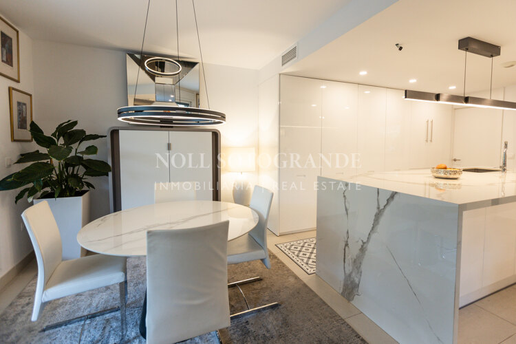 Luxury apartment in excellent location of La Reserva de Sotogrande