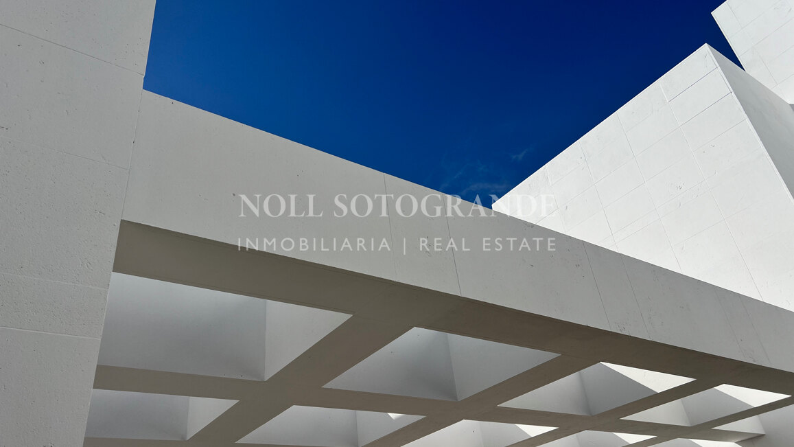 Exclusive Penthouse for sale in Hacienda Valderrama, Sotogrande